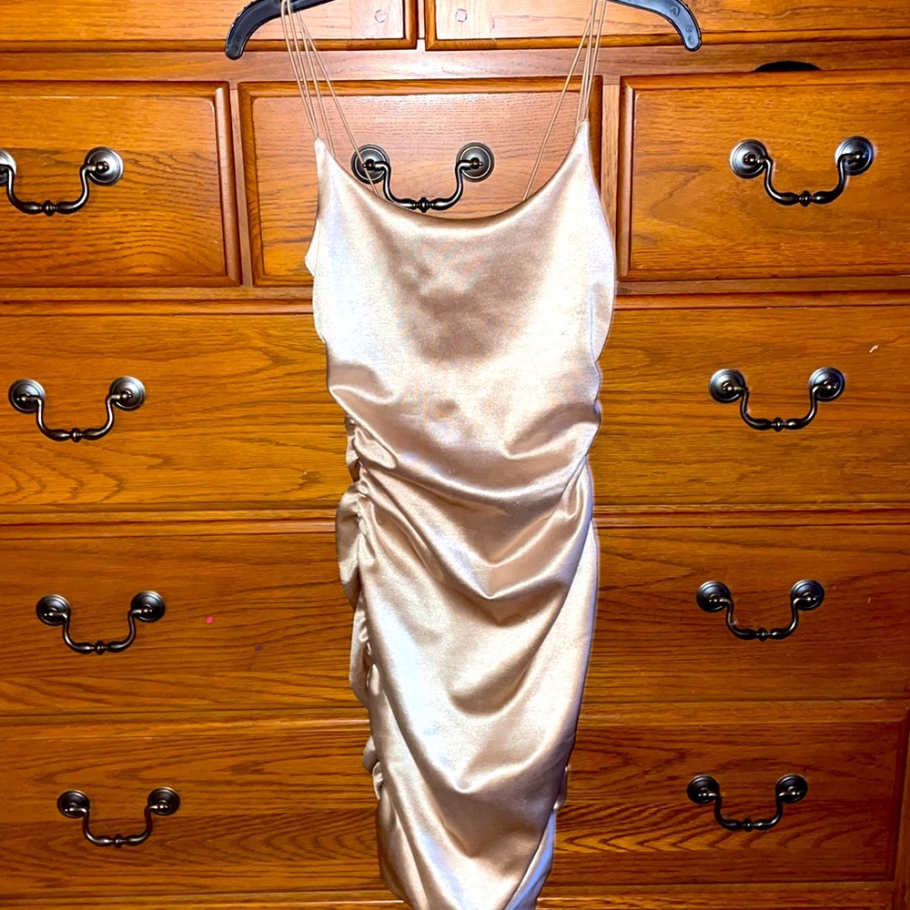 Contain dress, very formal